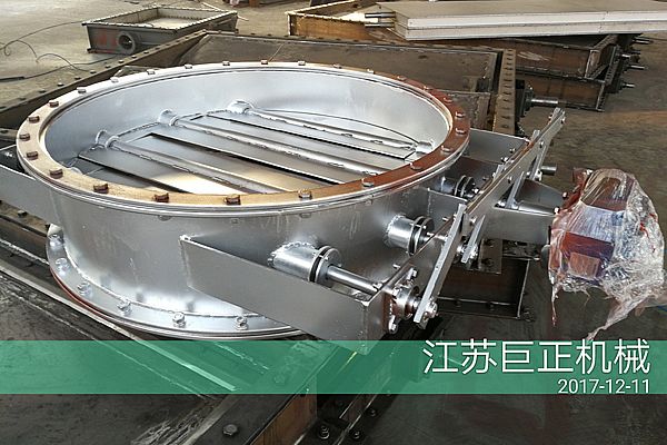 圓形擋板門(mén)（直徑190cm），準(zhǔn)備入庫(kù)中