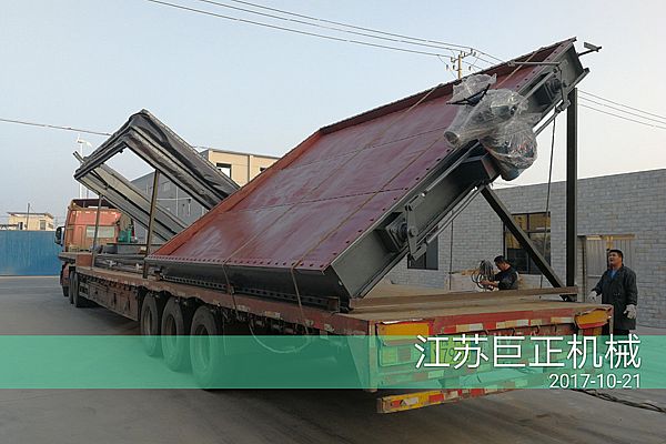 精工制作擋板門發(fā)貨了，裝車現(xiàn)場一覽